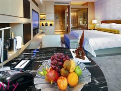 nEO_IMG_Deluxe King Room_大床房1-上海静安洲际酒店