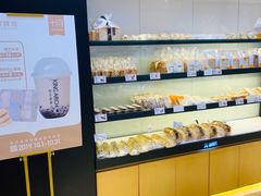 面包甜点陈列柜-御蝶坊生日蛋糕KNAC(创业店)