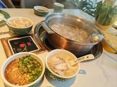 -润园四季椰子鸡火锅(卓越INTOWN店)