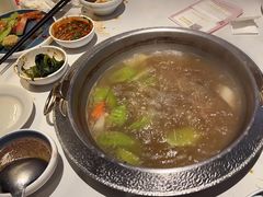 -左庭右院鲜牛肉火锅(金山万达店)