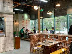 大堂-憨铁匠老火锅(龙岗万科里店)