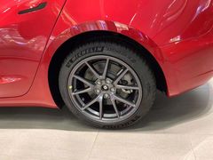 -TESLA 特斯拉(广州天环广场体验店)