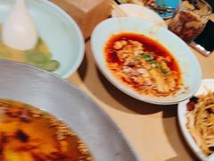 -渝信川菜 · 川味家常菜(财富购物中心店)