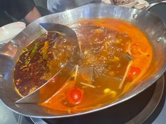 -由衷贵州酸汤牛肉火锅(新桥店)