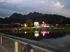 -百里峡七彩艺术小镇