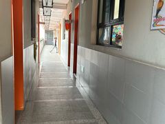 -上海市黄浦区巨鹿路第一小学