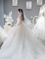 点击看大图 -艾米丽婚纱礼服