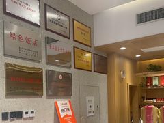 -赶海部落海鲜城(海阳路店)