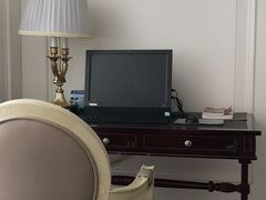 -茂名熹龙国际大酒店(人民广场高铁站店)