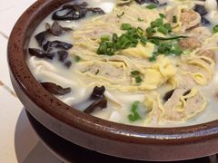 芙蓉三鲜烩菜-阿瓦山寨·湘菜现炒·剁椒鱼头王(咸阳总店)