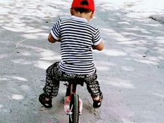 -八爪矩阵极限运动馆·儿童平衡车·感统训练(南海子公园校区)