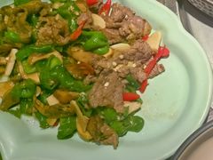 见手青小炒吊龙-芸鲜季·云南野生菌餐厅· 云南风物味研社(闵行店)