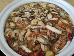 -东巴谷野生菌火锅餐厅