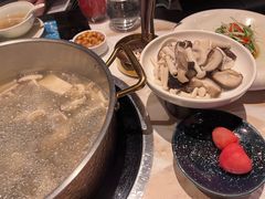 -斯普汇生蚝牛排馆(中骏世界城店)