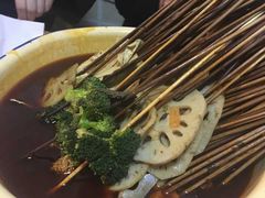 -拈签一笑黄牛肉辣卤串串