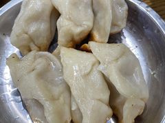 -黄阿姨锅贴大王(万航渡路店)