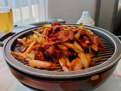 经典葱爆小羔羊肉-悦融·京鲁菜·露台花园(安定门店)
