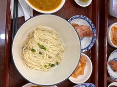 -百年老字号·观振兴蟹黄面·三虾面·苏式面(观前街富仁坊巷店)