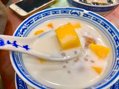 芒果小丸子-赵记传承特色牛奶甜品(泉城广场店)