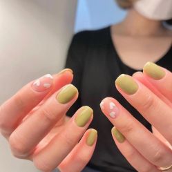 -悦指间美甲美睫