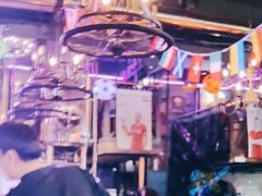 -爱啤精酿·民谣酒馆(滨江店)