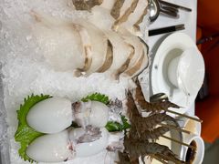 -红鼎豆捞·非遗鲍皇汤火锅(宝丰路店)