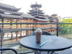 -星巴克(南宁民歌湖店)