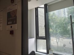 -维乐口腔·埃齐门诊(静安店)