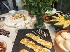-怡得饭庄·30年老店·宋大妈昆明菜