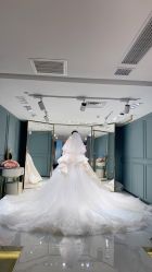 点击看大图 -GRACE KELLY婚纱与礼服(北京店)