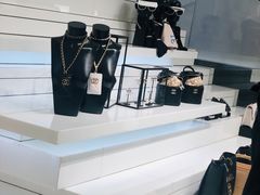 -CHANEL(恒隆广场店)