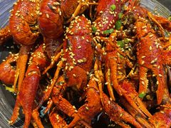 -肥肥虾庄·金牌油焖大虾(沙湖店)