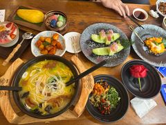 -桥香园过桥米线(国贸店)
