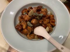腊八蒜烧肥肠-那家小馆•北京菜•烤鸭(香山店)