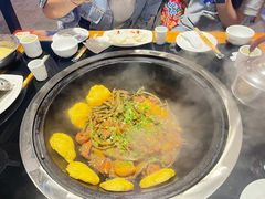 -山妹子铁锅炖