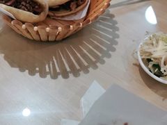 -闫家驴肉老店(华电一校店)