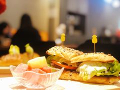 黑松露牛肉三明治-POKEE VIA&Brunch·维娅(重庆来福士店)