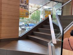 -麦当劳(乳山路店)