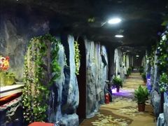 -简洛澜山酒店(武汉光谷步行街店)