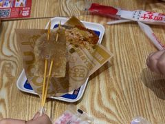 -魔都三兄弟酸辣粉·蘸卤炸串(虹桥万科店)