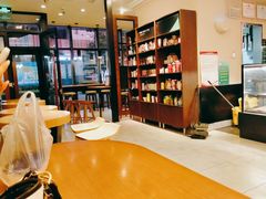 大堂-星巴克臻选(威海威高广场店)
