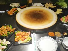 -冰冰龙虾·江湖菜·花园江景餐厅
