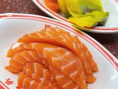 -四囍码头海鲜烧烤自助火锅(外滩南京东路悦荟广场店)