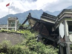 -四川汶川特大地震漩口中学遗址