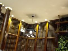 -阿瓦山寨·湘菜现炒·剁椒鱼头王(咸阳总店)
