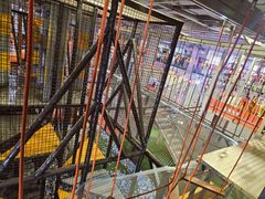 -嗨翻Hi-Fun竞技主题乐园·蹦床团建生日轰趴(荆川 国光1937店)