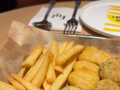 -菲滋意式餐厅(富阳东方茂店)