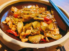 榨菜炒肉片-百翠山居.家飨餐厅