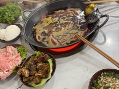 -重庆故事姊妹老火锅(财经学院店)