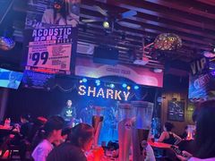 -鲨鱼美式餐厅酒吧Sharky